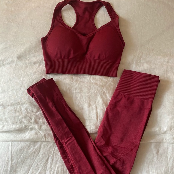 WORKOUT SET!! - Picture 2 of 4